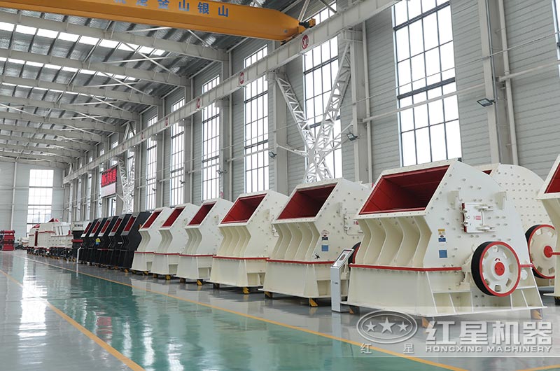 厂区现货整齐排放 厂区现货整齐排放