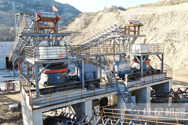 圆锥破碎机工作现场图片 圆锥破碎机工作现场图片